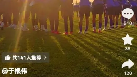 陈幸同、钱天一战胜对手，挺进WTT总决赛女双四强——央视新闻客户端讯